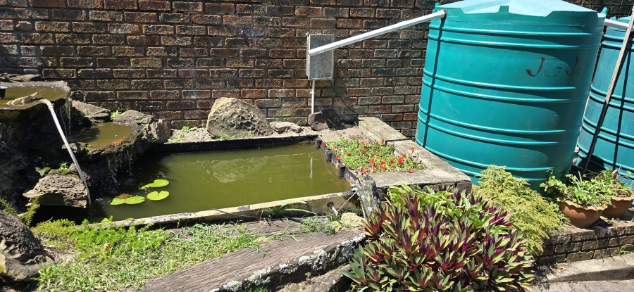 4 Bedroom Property for Sale in Marshstrand Eastern Cape